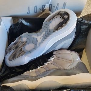 Jordan Cool Grey 11 size 6y